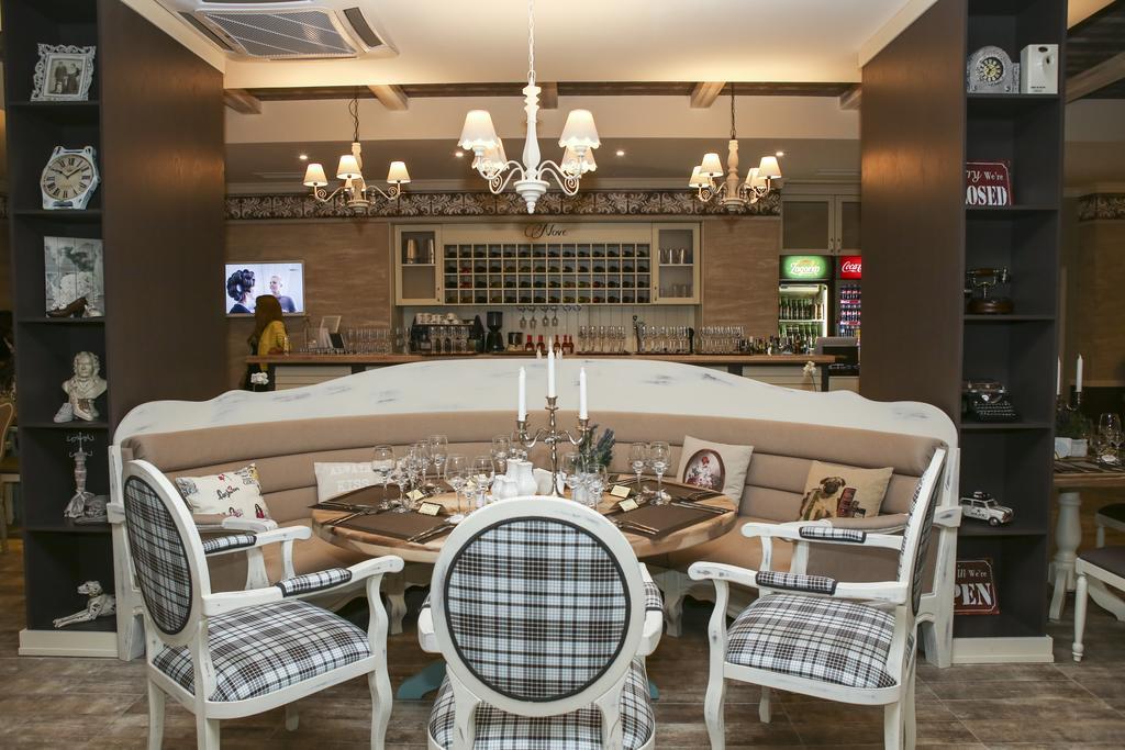 Hotel Nove Svishtov Eksteriør billede