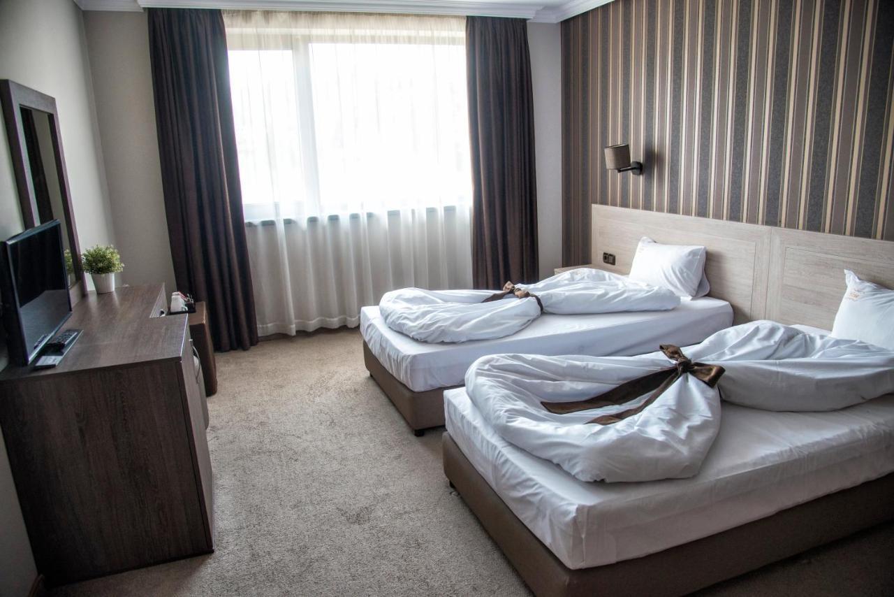 Hotel Nove Svishtov Eksteriør billede